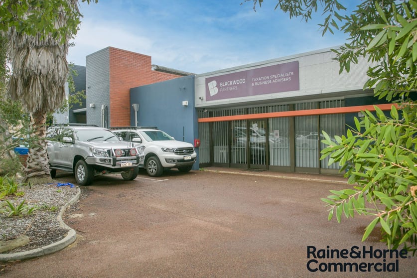Click to view all images Unit 3 / 110 Jersey Street Jolimont WA 6014 - Image 1