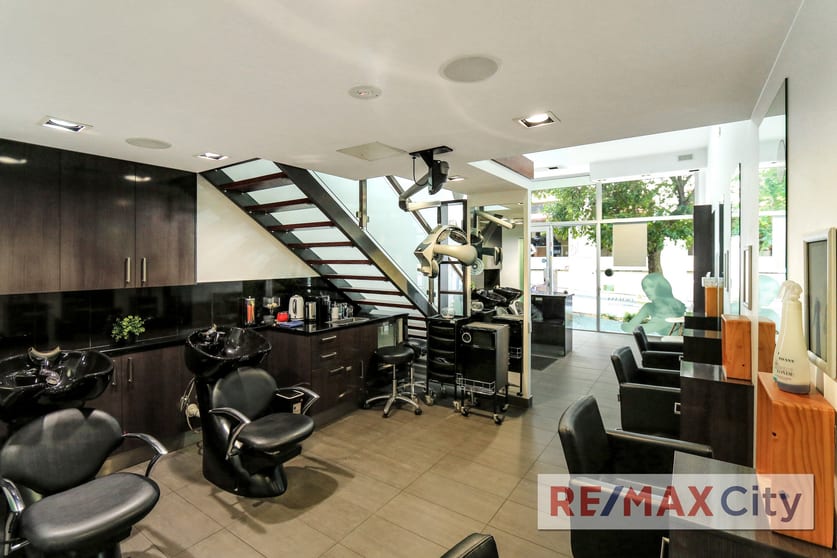 Click to view all images 494 Ipswich Road Annerley QLD 4103 - Image 3