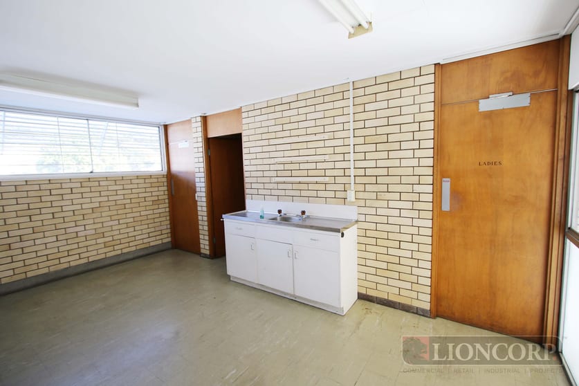 Upper Mount Gravatt QLD 4122 - Image 3