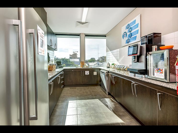 Click to view all images 2 Hayes Street Bunbury WA 6230 - Image 1