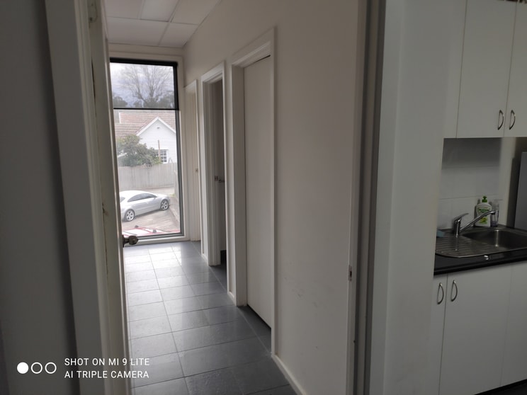 Click to view all images 16A Station Road Rosanna VIC 3084 - Image 3