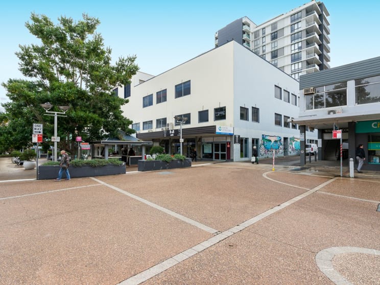 Click to view all images 17 & 18/153 Mann Street Gosford NSW 2250 - Image 3