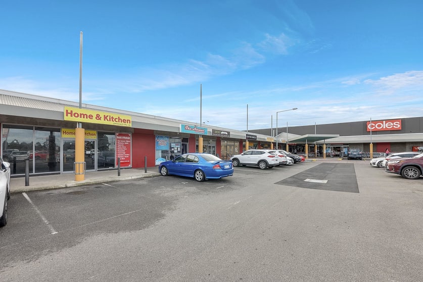Shop 5 The Avenue Shopping Centre Sunshine West VIC 3020 - Image 2