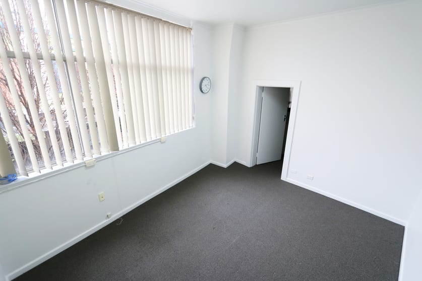 Click to view all images 33A Quadrant Mall Launceston TAS 7250 - Image 2