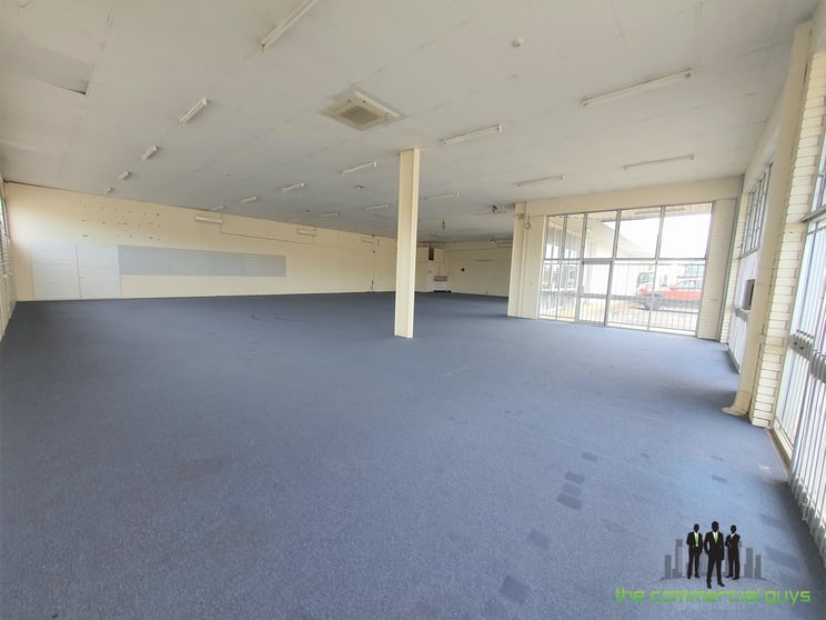 Click to view all images 2/306 Gympie Rd Strathpine QLD 4500 - Image 3