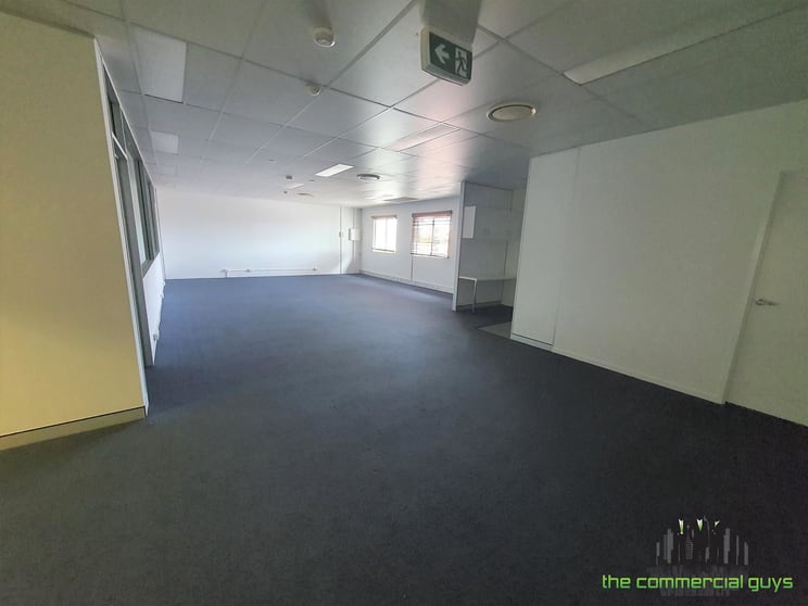 Click to view all images 4/3-5 Jockers St Strathpine QLD 4500 - Image 3