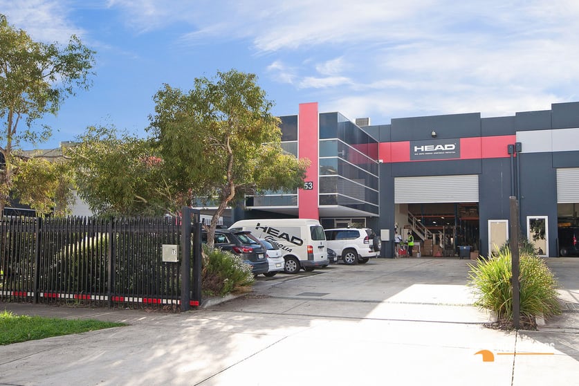 Click to view all images 53 Latitude Boulevard Thomastown VIC 3074 - Image 2
