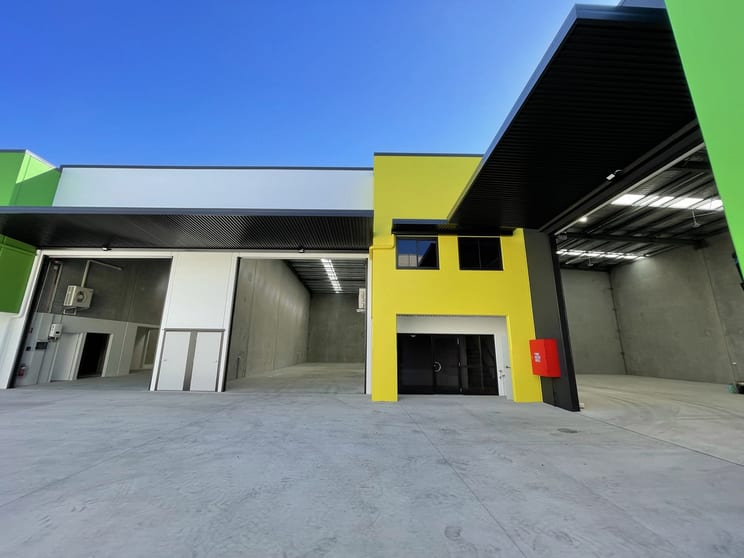 Click to view all images 3/17 Kingsbury Street Brendale QLD 4500 - Image 1