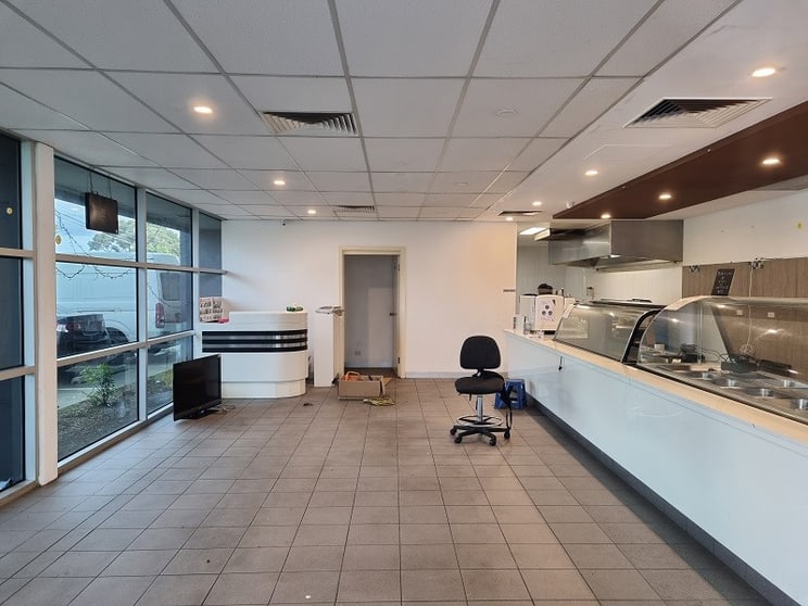 Click to view all images 8A/58 Mahoneys Road Thomastown VIC 3074 - Image 3