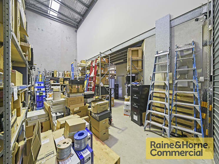 Click to view all images 2/41 Lavarack Avenue Eagle Farm QLD 4009 - Image 2