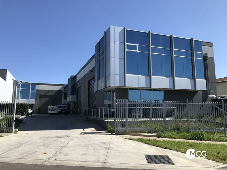 Click to view all images 1/17 Catherine Street Coburg North VIC 3058 - Image 2