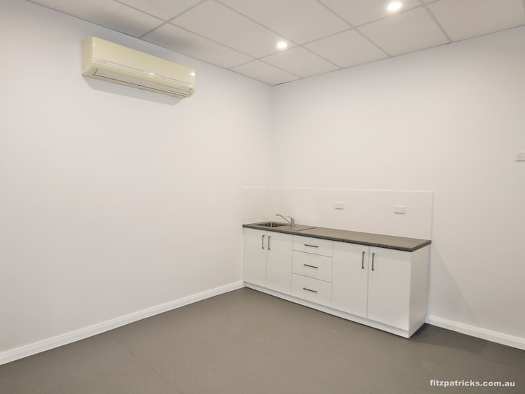 Upstairs Suite 1/157-159 Baylis Street Wagga Wagga NSW 2650 - Image 3