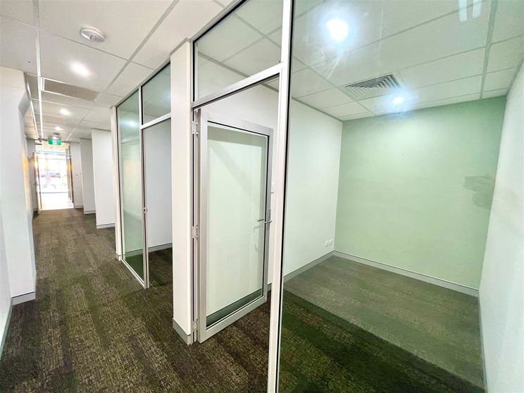 Click to view all images 90 Cronulla Street Cronulla NSW 2230 - Image 3