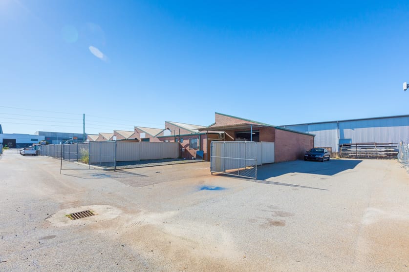 67 Dowd Street Welshpool WA 6106 - Image 2