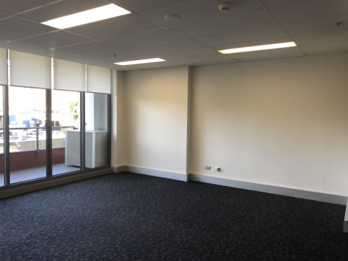 Click to view all images 601/88-90 George Street Hornsby NSW 2077 - Image 2