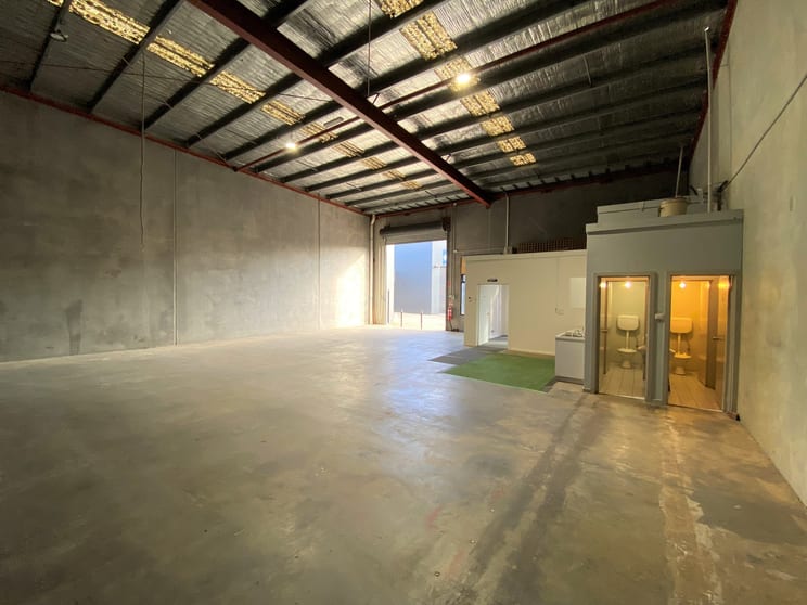 5/8-10 Lindaway Place Tullamarine VIC 3043 - Image 2