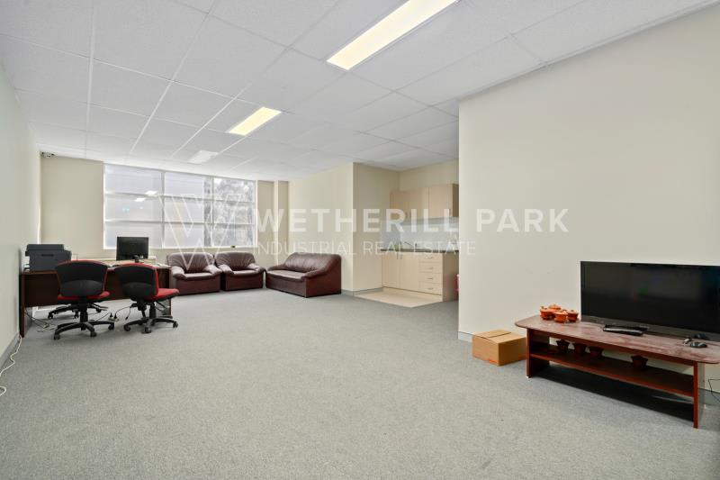Click to view all images Pemulwuy NSW 2145 - Image 3
