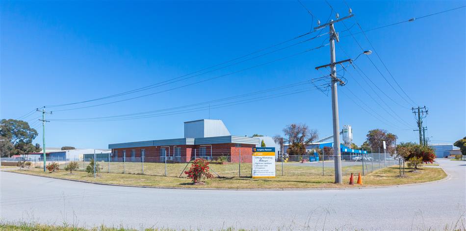 7 Coulson Way Canning Vale WA 6155 - Image 1