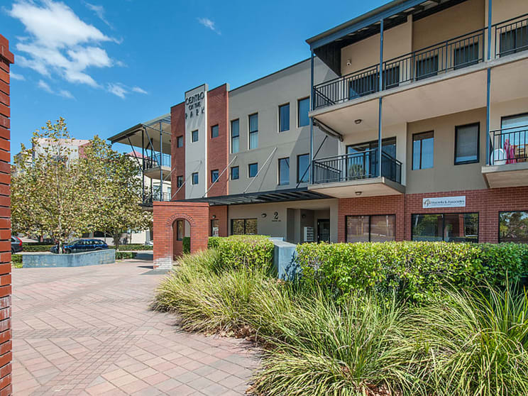 Click to view all images 5/2 Centro Avenue Subiaco WA 6008 - Image 2