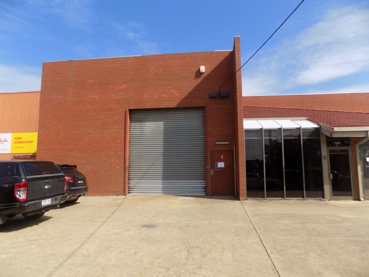 Click to view all images 9A Hinkler Road Mordialloc VIC 3195 - Image 2