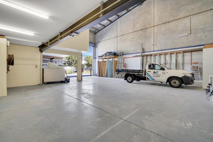 Click to view all images 2/68-72 Perrin Drive Underwood QLD 4119 - Image 2