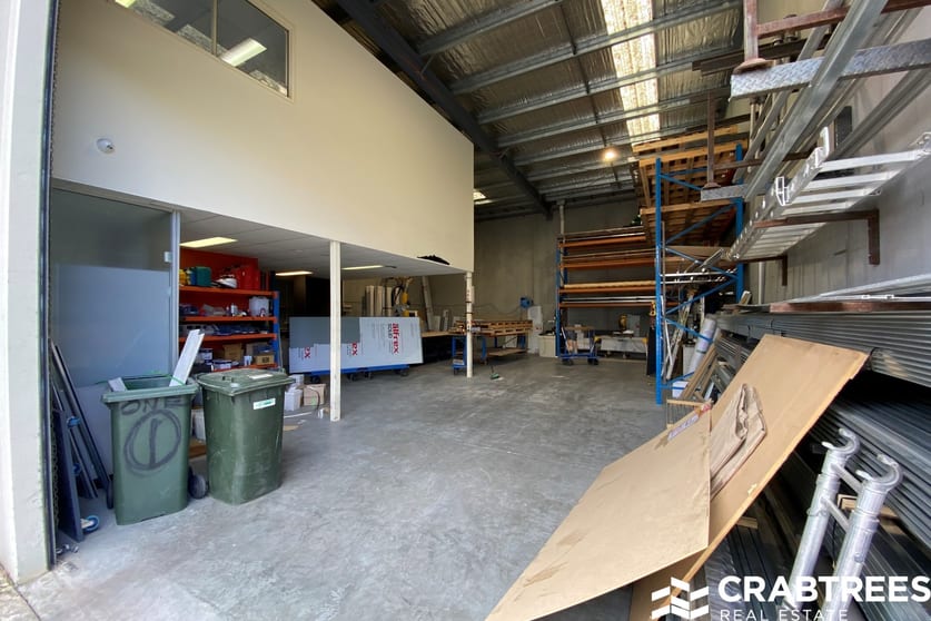 Click to view all images 1/54 Howleys Road Notting Hill VIC 3168 - Image 3