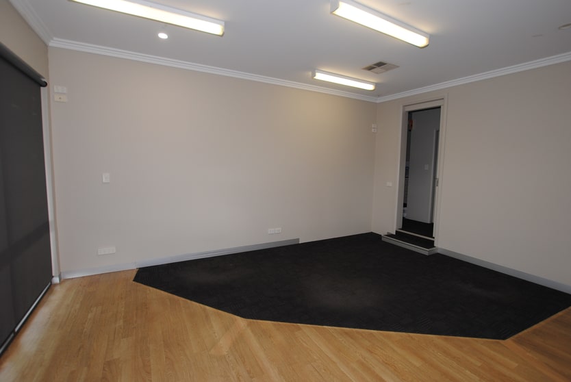 1/130 Church Street Mudgee NSW 2850 - Image 2