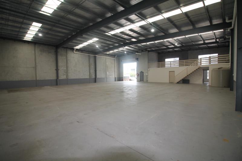 2/28 Corporate Terrace Pakenham VIC 3810 - Image 3