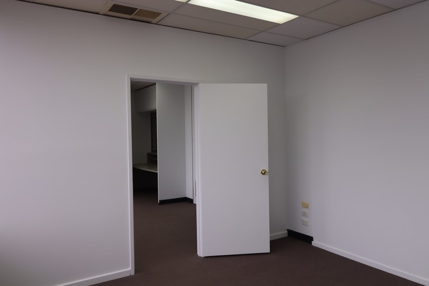 Click to view all images Level 1, 1/11 Railway Grove Mornington VIC 3931 - Image 2