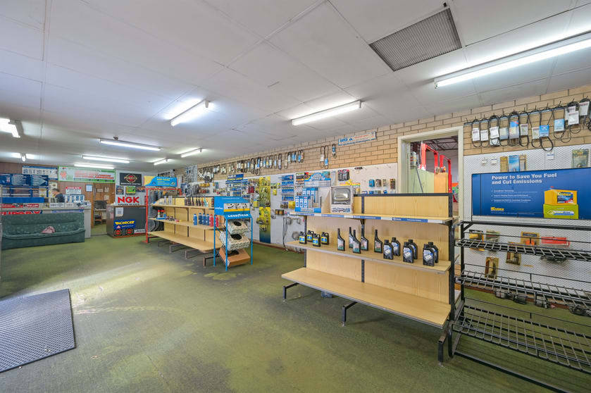 Click to view all images 151 Guildford Road Bassendean WA 6054 - Image 2