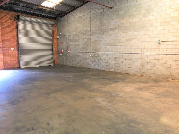 Click to view all images 4/5 Mildon Road Tuggerah NSW 2259 - Image 2