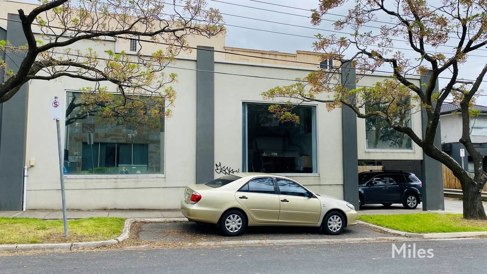 Click to view all images 1B Jellicoe Street Ivanhoe VIC 3079 - Image 1