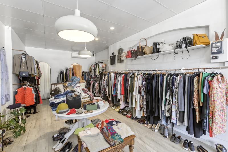 Click to view all images Shop 2, 138 Pakington Street/Shop 2, 138 Pakington Street Geelong West VIC 3218 - Image 3