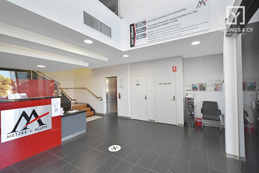 1 & 3/38-40 Welsford Street Shepparton VIC 3630 - Image 3