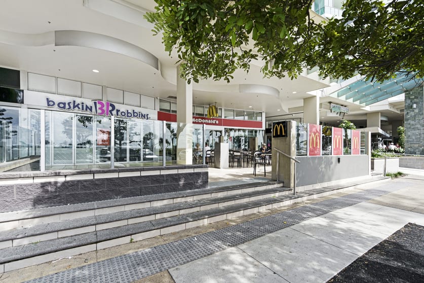 Click to view all images 7/120 Marine Parade Coolangatta QLD 4225 - Image 2