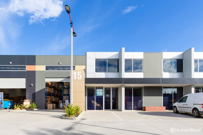 15/23a Cook Road Mitcham VIC 3132 - Image 1