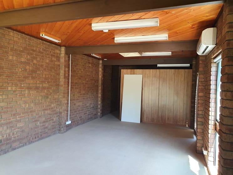 Click to view all images 3/302 Deakin Avenue Mildura VIC 3500 - Image 3