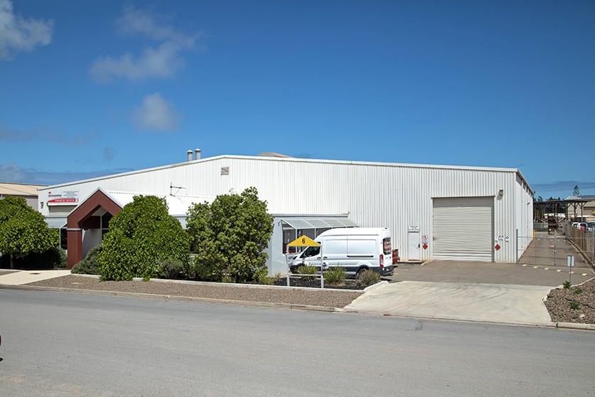 6 Creswell Road Largs North SA 5016 - Image 2