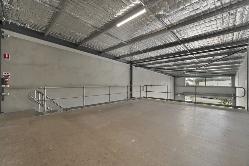 Click to view all images 2/10 Superior Avenue Edgeworth NSW 2285 - Image 2