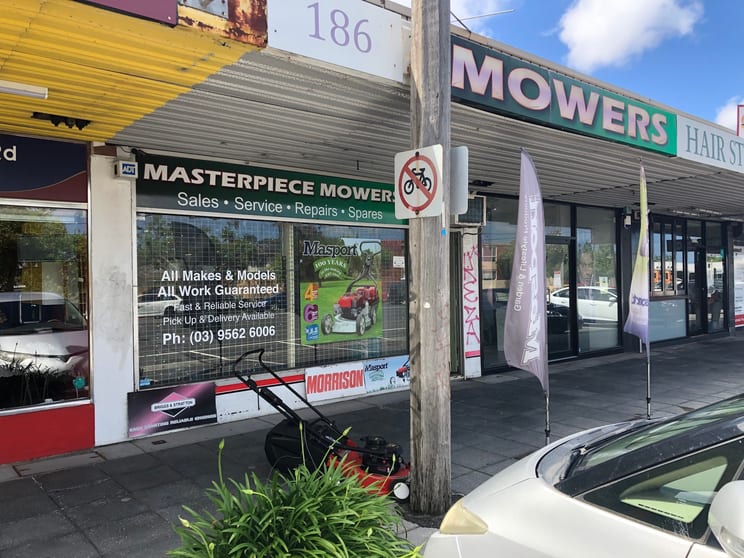 Click to view all images 186A Huntingdale Road Oakleigh East VIC 3166 - Image 3