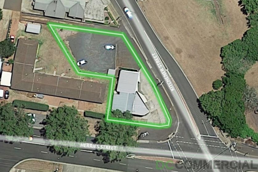 Click to view all images 87 Herries Street East Toowoomba QLD 4350 - Image 2