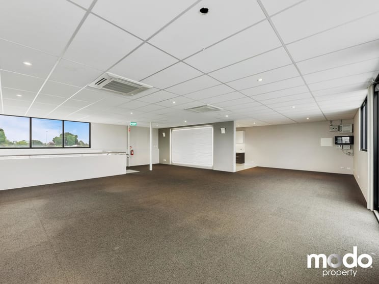 1A/102 Henkel Street Brunswick VIC 3056 - Image 2