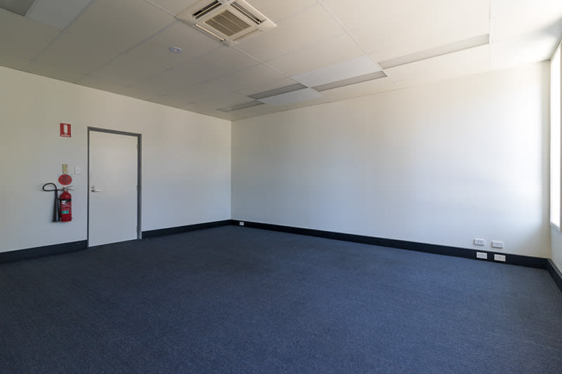 3/16-18 Mount Erin Road Campbelltown NSW 2560 - Image 3