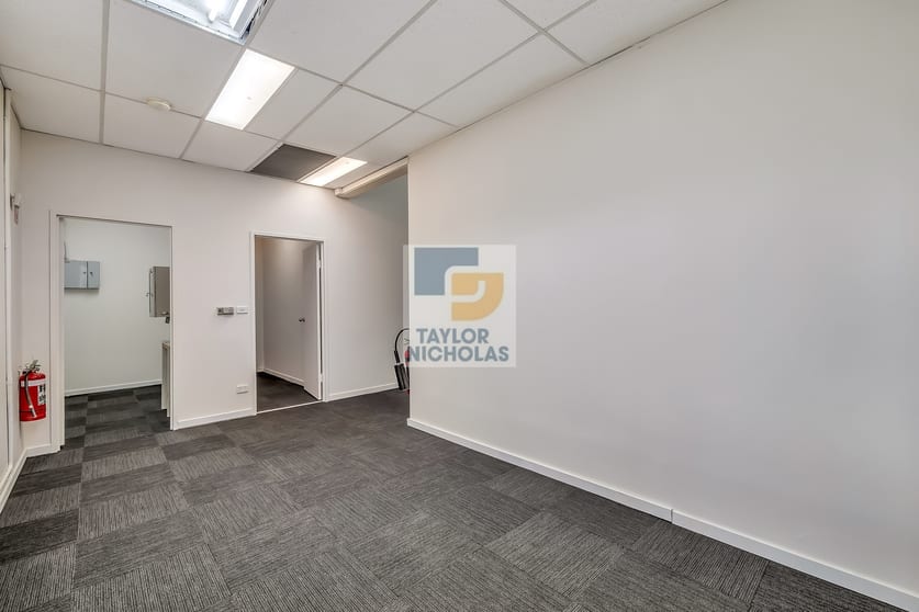 Click to view all images 3/3 Aldgate Street Prospect NSW 2148 - Image 2