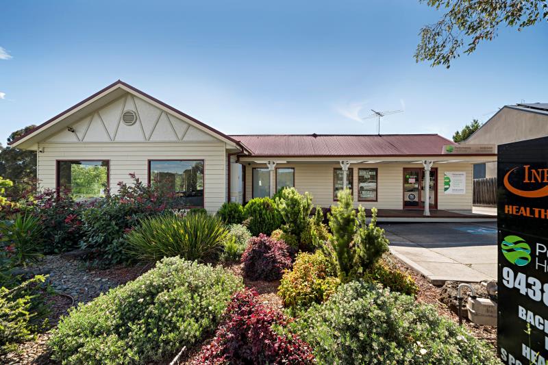Click to view all images A/5A Collins Street Diamond Creek VIC 3089 - Image 2