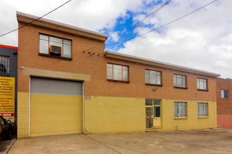 Click to view all images Freestanding/120 Bungaree Road Pendle Hill NSW 2145 - Image 1