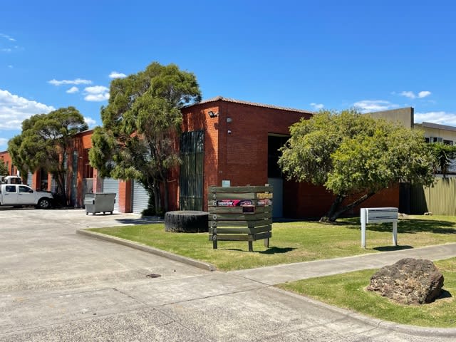 Click to view all images 2/23-25 Union Road Dandenong VIC 3175 - Image 1