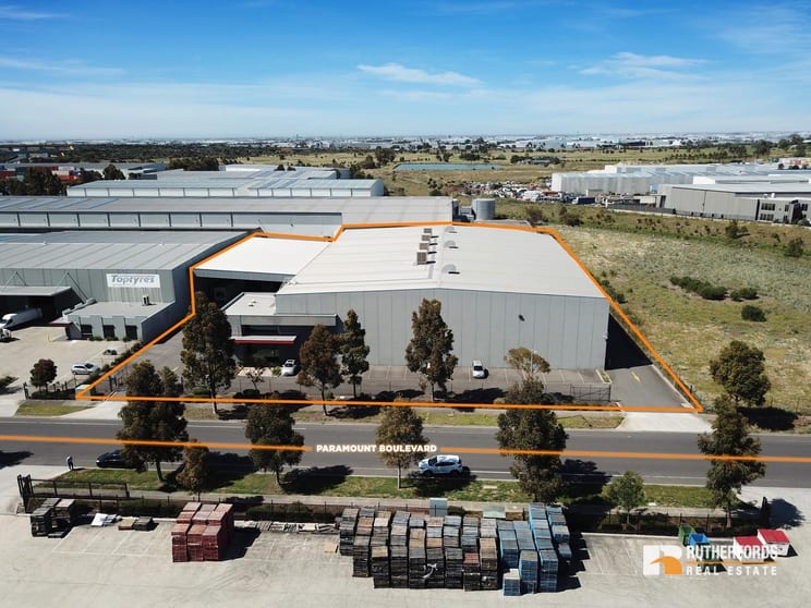 148 Paramount Boulevard Derrimut VIC 3026 - Image 2