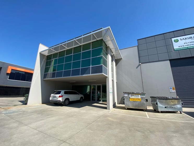 Click to view all images 145-147 Atlantic Drive Keysborough VIC 3173 - Image 2