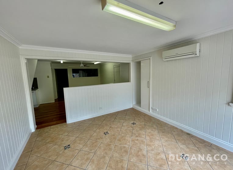 Click to view all images 5A/72 Riverside Place Morningside QLD 4170 - Image 3